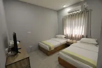 Hotel Popular Kyaik HTO فنادق في Inn Wa
