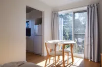 Sun-Drenched 1 Bed Studio Apartment in Newtown Hoteles en Newtown