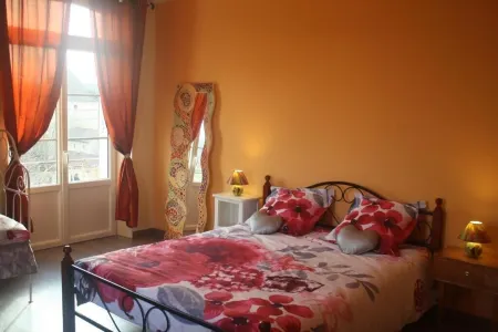 Le Clos de la Salamandre Отели в г. Монкюк-ан-Керси-Блан