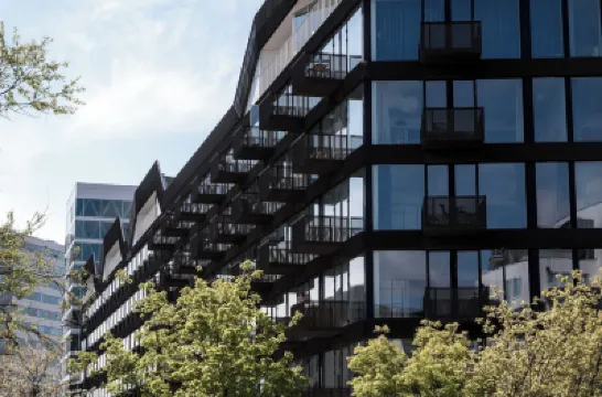 The Pier Apartments by Daniel&Jacob's Hotels near Christian X Statuen