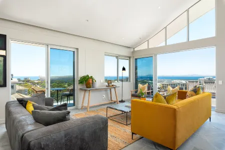 Point Break Luxury Apartments