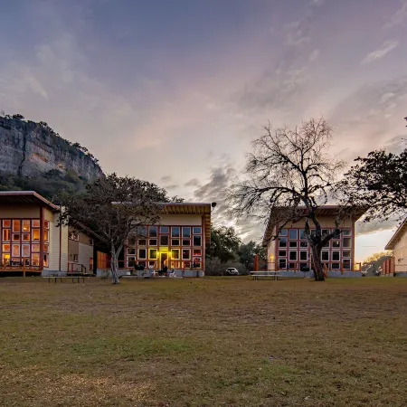 Seven Bluff Cabins