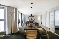 The Churchill Apartments by Daniel&Jacob's Hotels in 