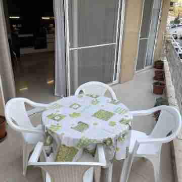 Spinola Bay Apt - Beatiful 3-Double Bed Apt Near Beach in Prime Location Others