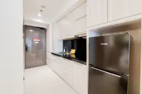 Fancy and Nice Studio Apartment Carstensz Residence - 4-Star