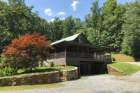 연못, 폭포 있는 디어 헤이븐 바이 아반트스테이 캐빈