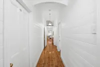 Ye Olde St Leonards Hotel Pet Friendly Sleeps 9