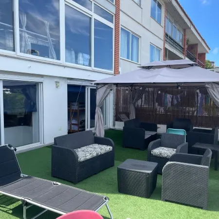 Peers Guest House