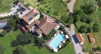 Giunasco Hotels in Comano