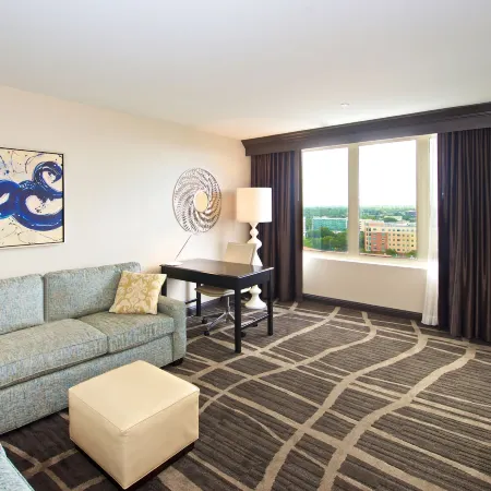Hilton St. Petersburg Bayfront