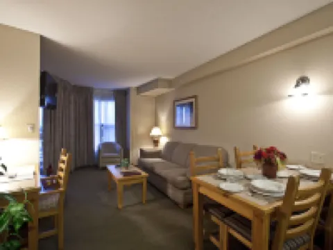 涓流溪旅館 金伯利酒店