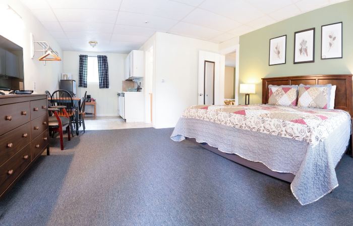 Acadia Pines Motel