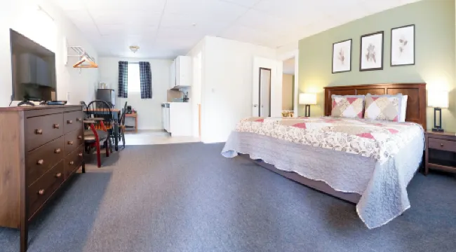 Acadia Pines Motel