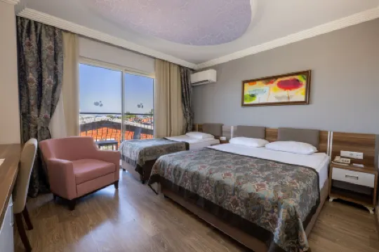 水晶靈氣海灘度假温泉酒店 - 全包式