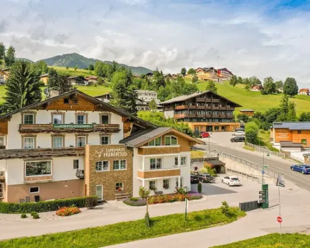 Landhaus Hubertus Wellness & Breakfast Hotels in Schladming