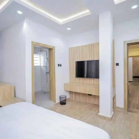 Optwood Hotel