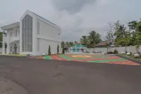 RedDoorz Syariah @ Villa Grand Mutiara Tasikmalaya Hotel di Kecamatan Ciamis