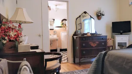 Maurrocks Bed & Breakfast Отели в г. Маунт-Поконо