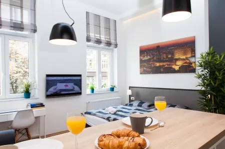 Loox Serviced Apartments Hatzova Отели в г. Загреб