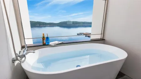 Tongyeong Fh365 Pension Отели в г. Тхонъён