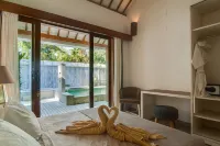 Coral Flora Villa Beach Front - Pet friendly