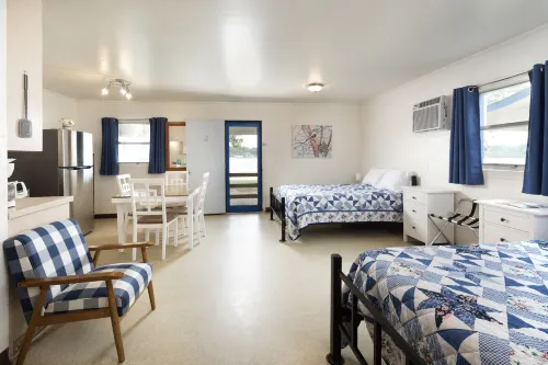 Oasis Lake Buchanan Hotels in Buchanan Dam