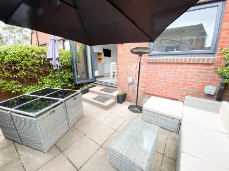 Harbourside House Holiday Home Отели в г. Пул