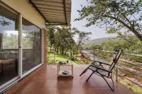 CosmicStays Lazy River Cottage-Stargazers Paradise Hotels in Varoti Kh.