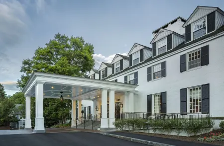 Woodstock Inn & Resort Отели в г. Запад Виндзор