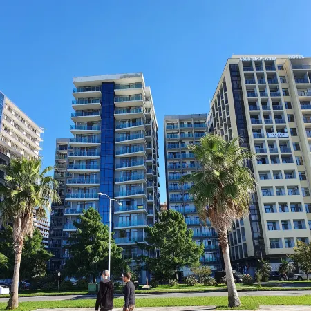 The Fresh Wave Hotel