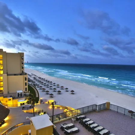 Holiday Inn Club Vacations the Royal Sands All Inclusive
