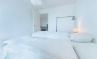 New / Stunning Sea View / Light / 3 Br - balcony