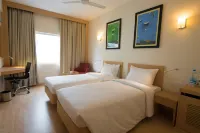 Red Fox by Lemon Tree Hotels, Tiruchirappalli Trichy Hotels near St John's Church