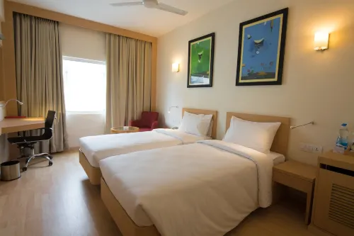 Red Fox by Lemon Tree Hotels, Tiruchirappalli Trichy - Parkering
