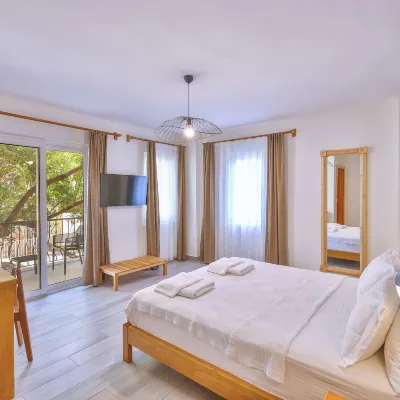 Mina Apart Hotel โรงแรมใกล้Big Pebble Beach