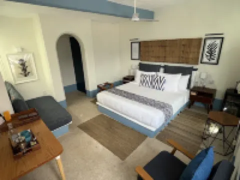 ホテル イ レストランテ エル シルエロ テポストランのホテル