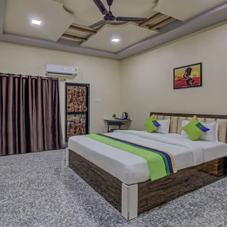 Treebo Royal, Chandrapur