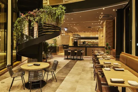 Hotel Lumiere Grande Nagareyama-Otakanomori Отели в г. Нагареяма