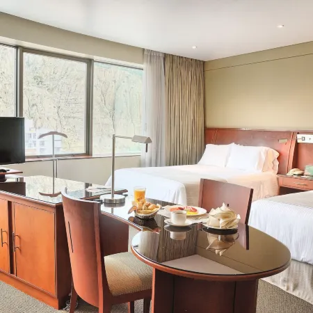 Suites Camino Real