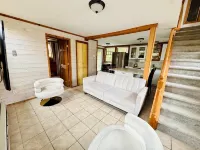 Hidden gem! Southampton beach cottage