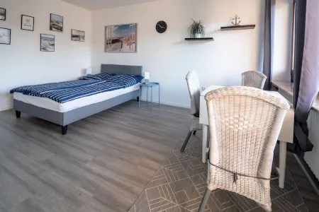 Vacation apartment Jade in the city by the sea