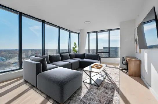 Penthouse views of NYC - Free Parking - BOOK NOW