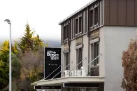 The Brownston Hostel Отели в г. 