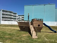 Outer Banks Beach Condominium - Hot Tub