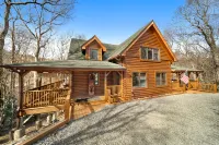 Modern Log Cabin in Private Setting Hotels near Alliance Bible Fellowship