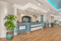 Breathtaking Gulf Views and Luxurious Amenities - Charming Coastal Haven