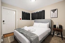 Urban 1BD moments away from DT Peoria