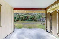 Serene property with nature walk, meditation spot & enclosed gardens Hotels in Volcano