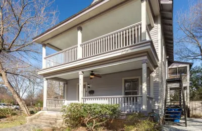 The Quaint Quarters-Oakwood/ Modern Chic- Pets OK Hotel in zona Fletcher Park