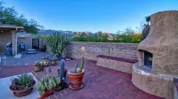 Mountain Views / Pool / Hiking Hotels near Speedway